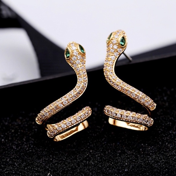 New! “Sneaky Serpent” Women’s Earrings - Picture 4 of 7